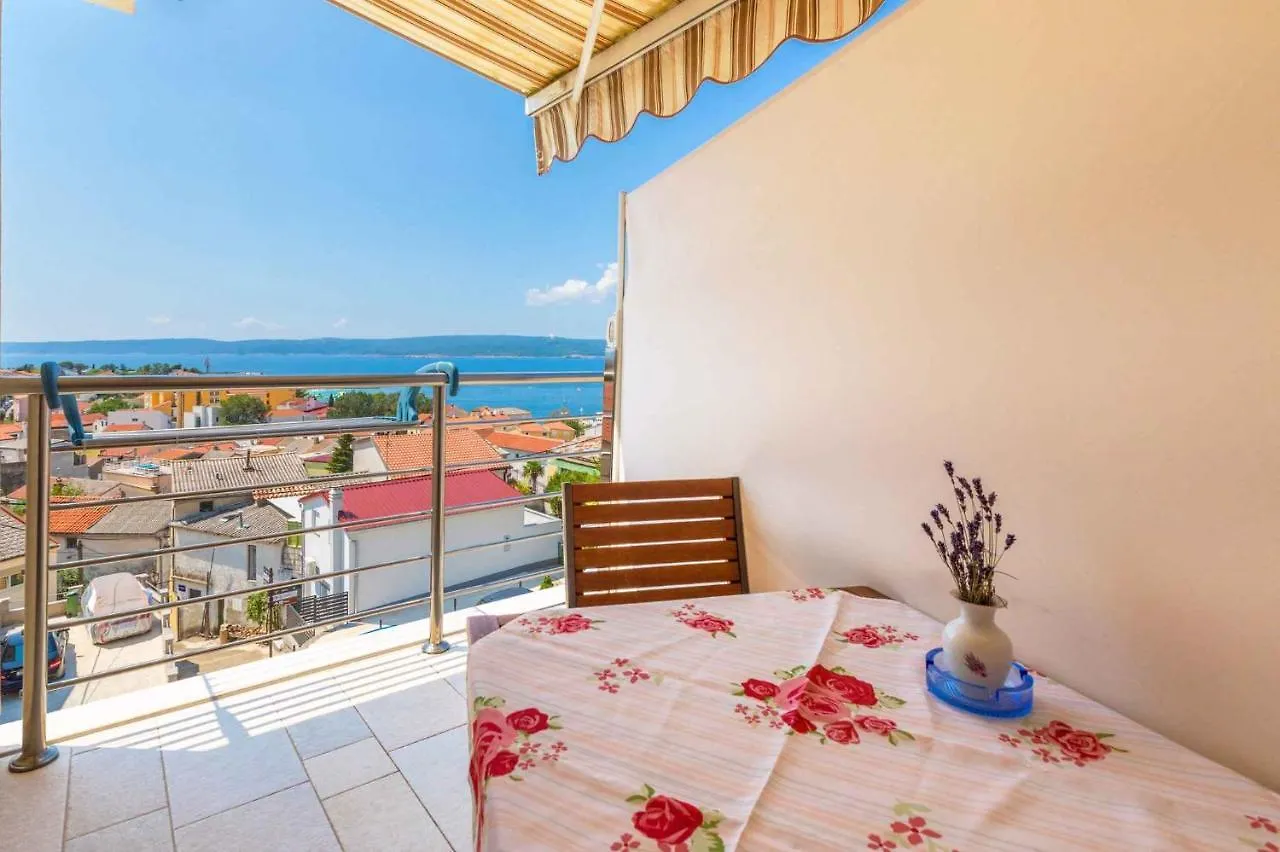 Holiday Homes In Selce 41669