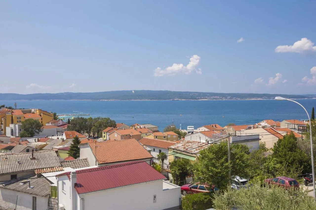 Apartment Holiday Homes In Selce 41669 Croatia