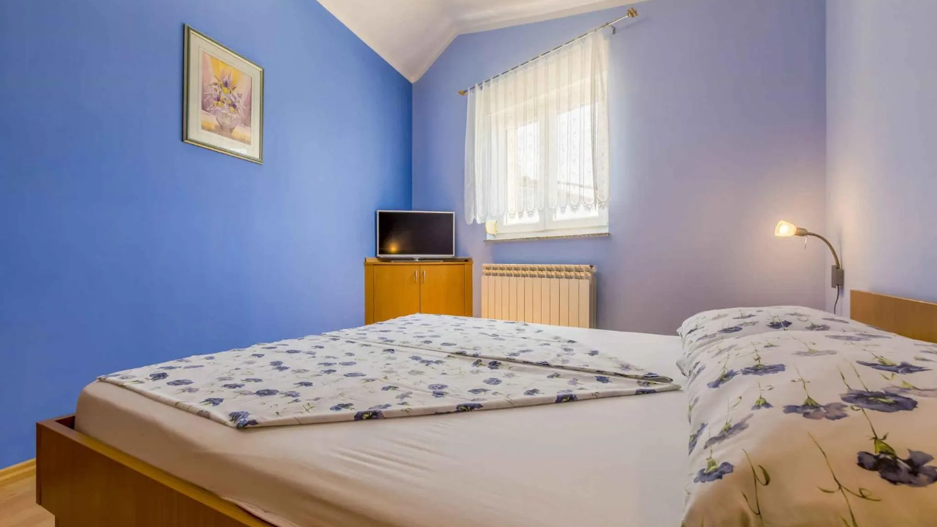 Apartment Holiday Homes In Selce 41669