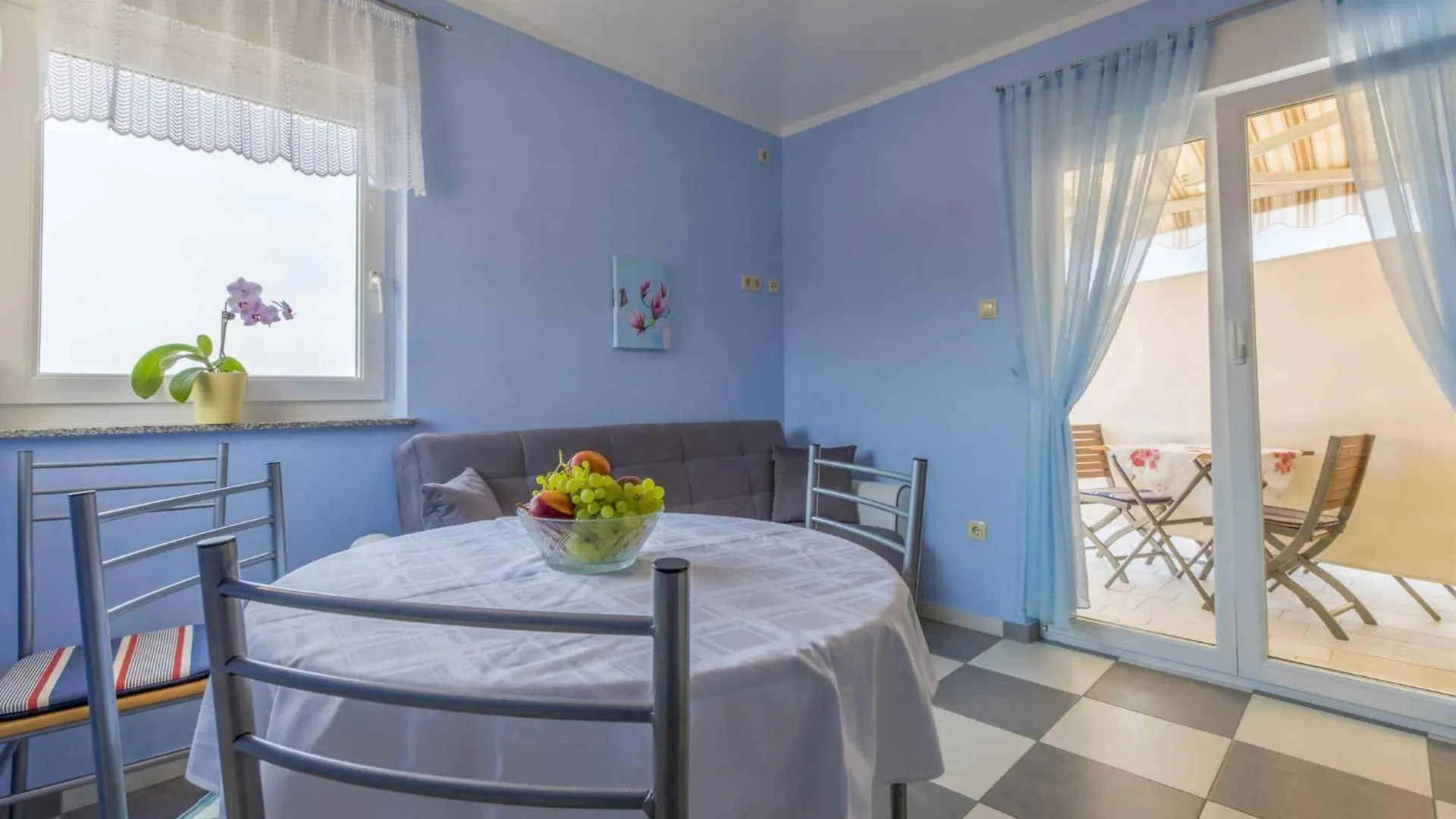 Holiday Homes In Selce 41669